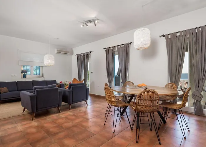 Albertina-1 By Interhome Tatil Evi